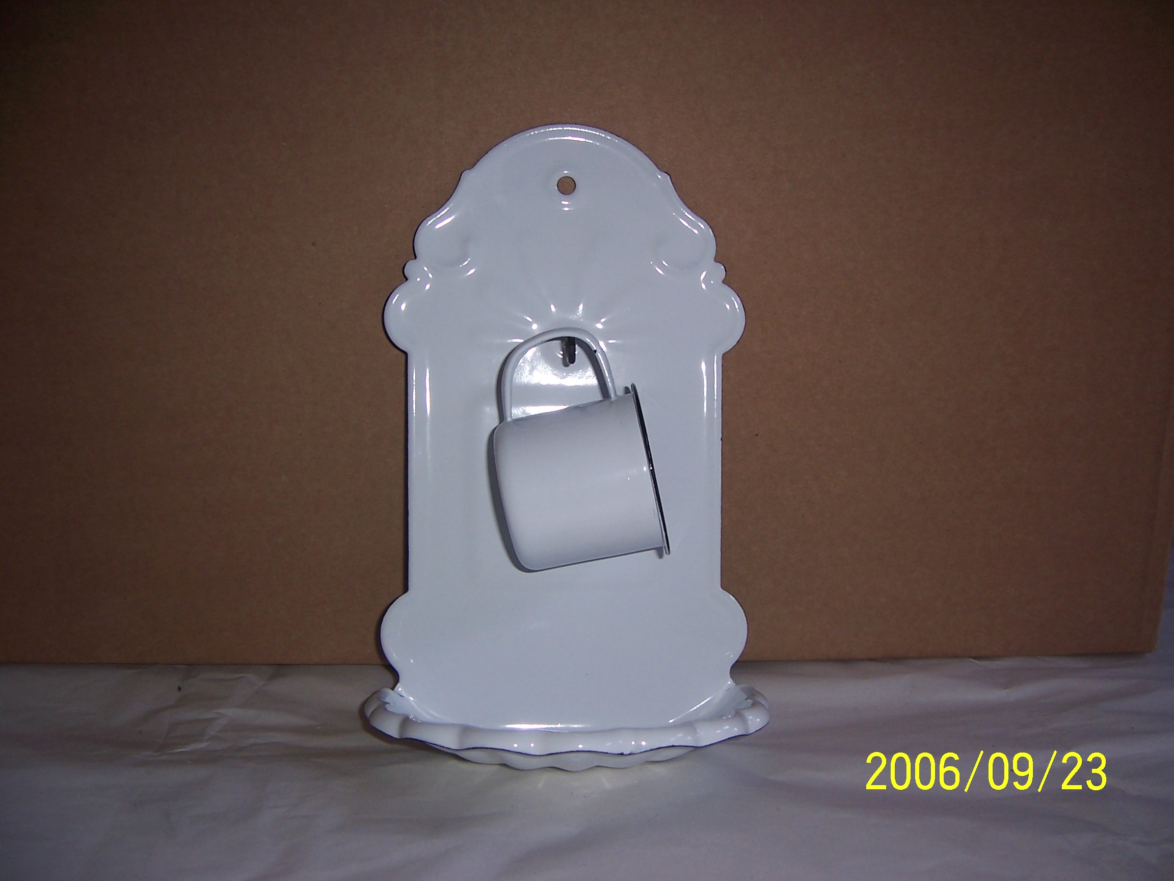 soap holder with 6cm cup